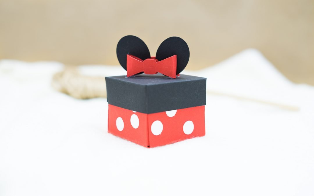 Mickey Mouse Schachtel - Bastelanleitung zum Erstellen einer Schachtel - Plotten für Anfänger